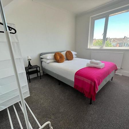 2 Bedroom Flat Free Parking Great Location Southampton Exterior photo