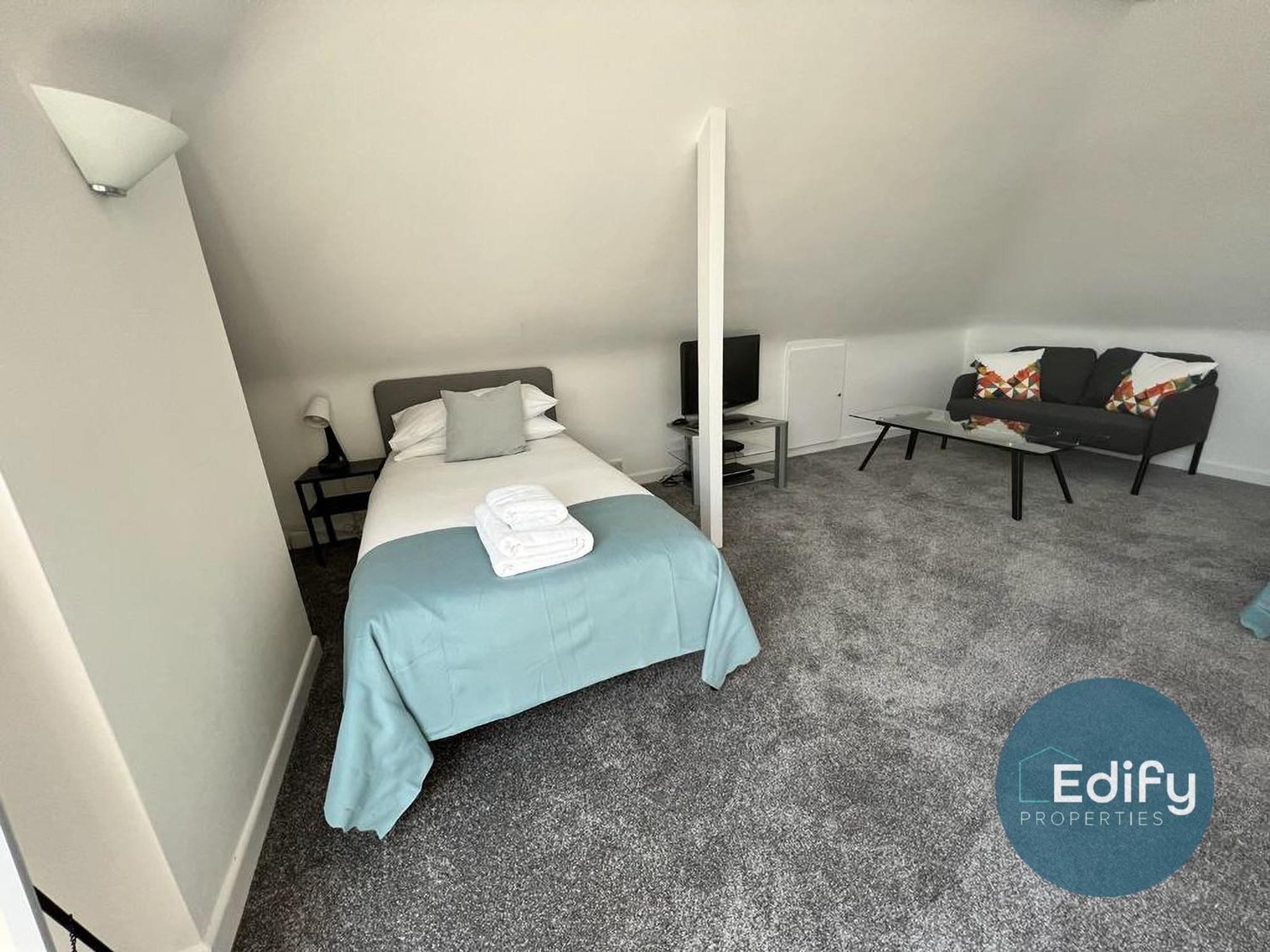 2 Bedroom Flat Free Parking Great Location Southampton Exterior photo